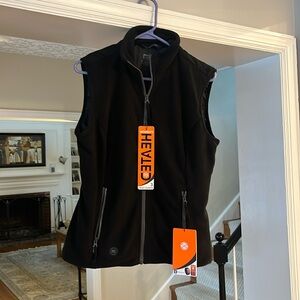 Fieldsheer heated vest, fleece, medium, black with battery, new